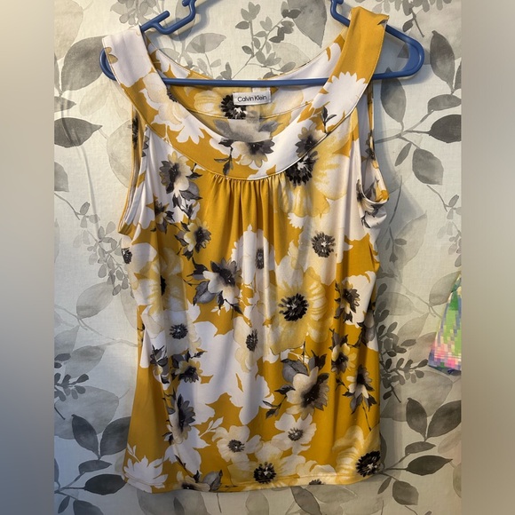 Calvin Klein Tops - NWOT Calvin Klein blouse size Large